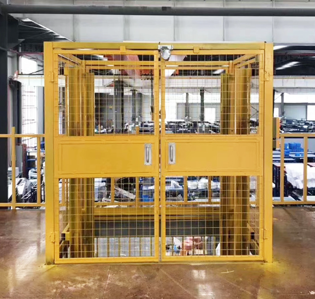 浔阳智能导轨式升降机亮相