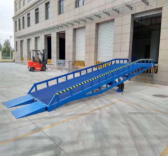 浔阳移动式登车桥装卸